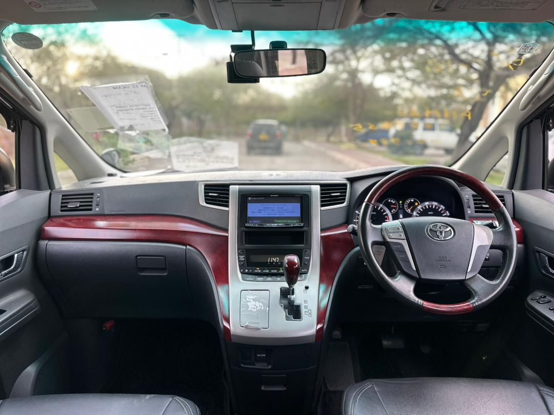 Toyota Alphard New thumbnail 5